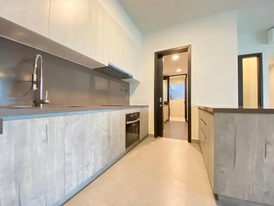 4BR 4WC Apartment for Rent at Feliz En Vista 175m² - Image 4