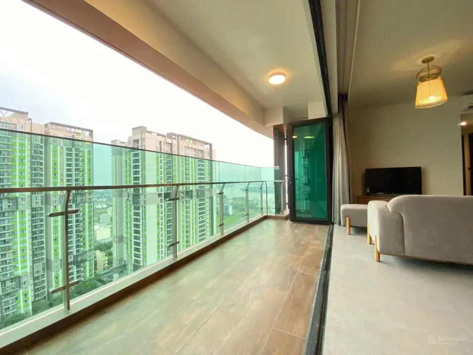 4BR 4WC Apartment for Rent at Feliz En Vista 175m² - Image 6