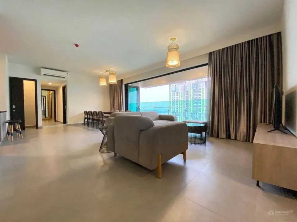 4BR 4WC Apartment for Rent at Feliz En Vista 175m² - Image 10