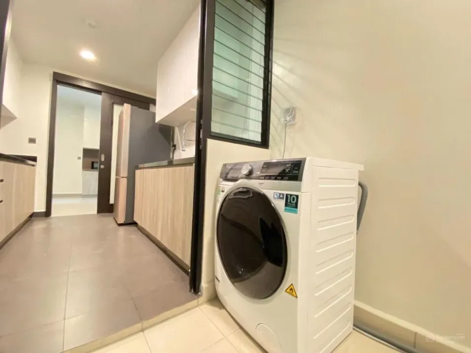 4BR 4WC Apartment for Rent at Feliz En Vista 175m² - Image 12
