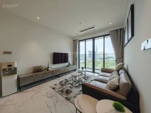 The Crest - Metropole: 2-Bedroom High-Floor Unit for Rent with Open View of Landmark 81