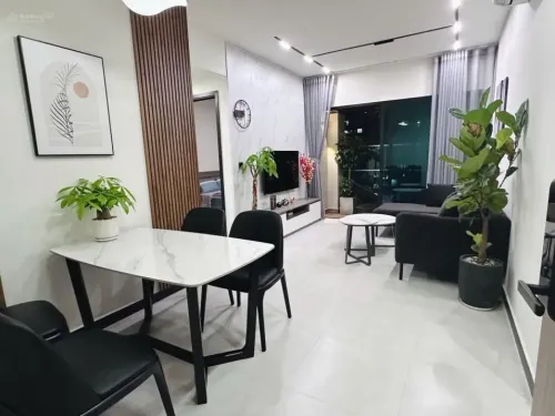 3BR 3WC Apartment for Rent at DeLaSol 111m² with Balcony and Ben Van Don River View